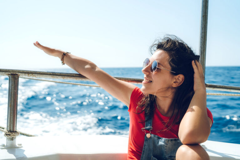 woman enjoying the myrtle beach boat tours