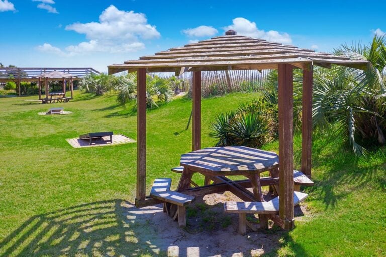 Oceanfront Picnic Tables and Cornhole