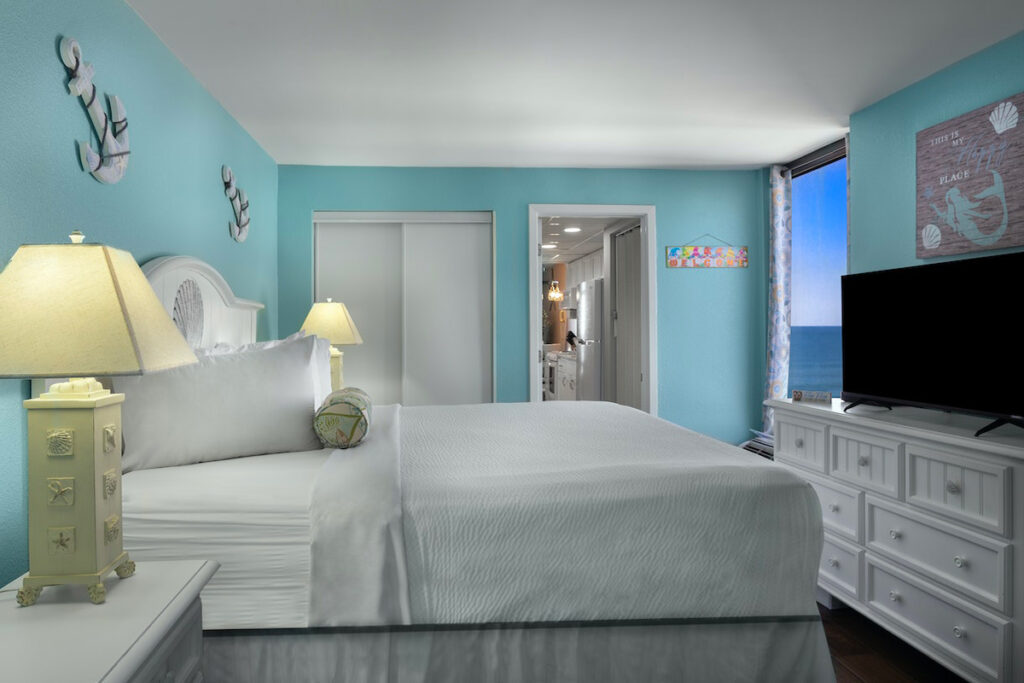 Monterey Bay Oceanfront Luxury King Suite Bedroom