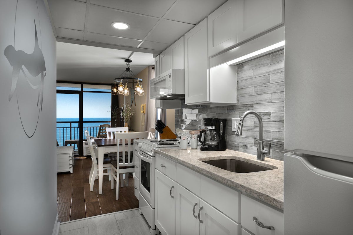 Monterey Bay Oceanfront Luxury King Suite Kitchen