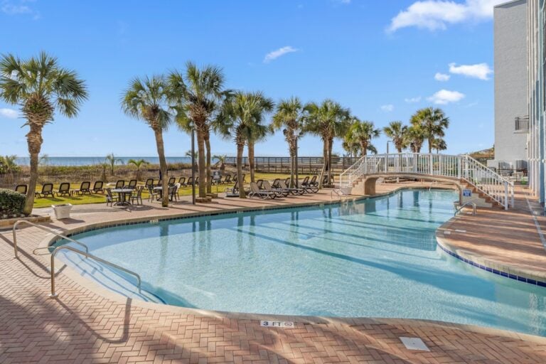 Monterey Bay Suites - Outdoor Pool
