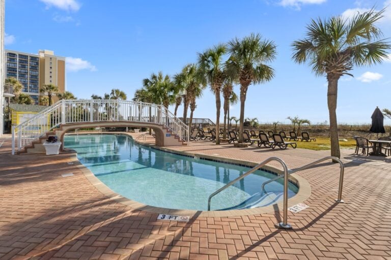 Monterey Bay Suites - Outdoor Pool