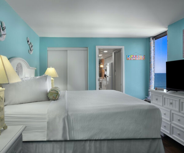 Monterey Bay Oceanfront Luxury King Suite Bedroom