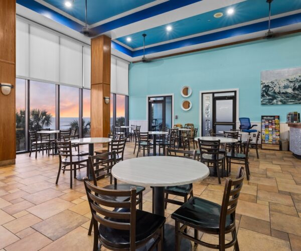 Monterey Bay Suites - Lobby Area