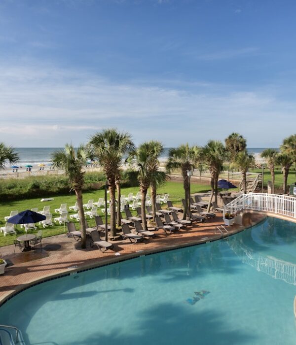 Monterey Bay Outdoor Pool